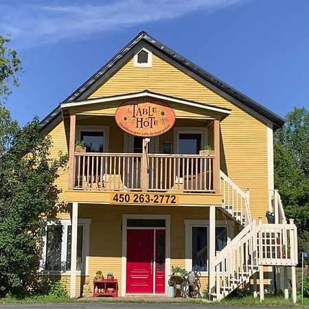 Auberge La Table D'Hote West Brome Bagian luar foto